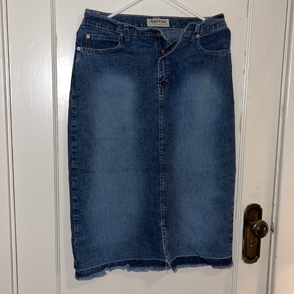 Long Denim Skirt Size Small - Picture 4 of 4